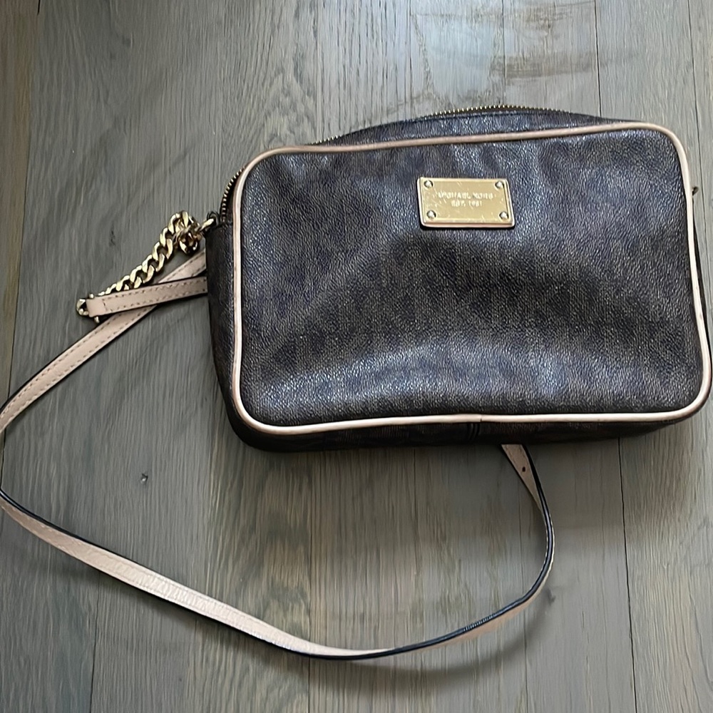 Michael Kors signature Crossbody